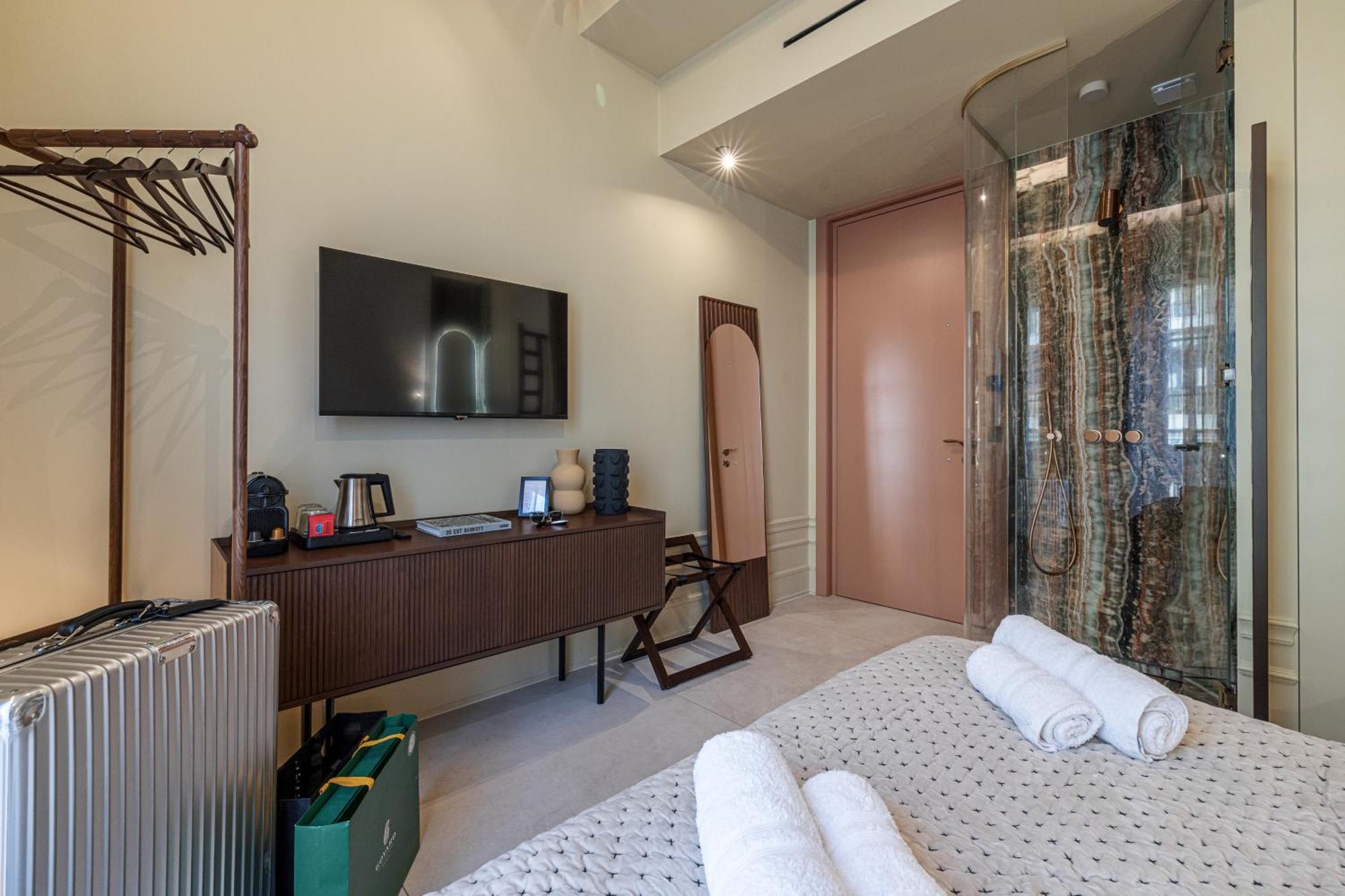 Hotel Naomi Nice